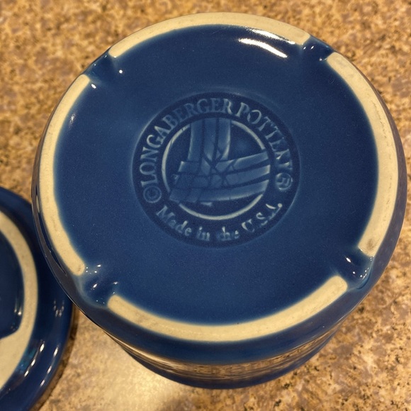 Longaberger Pint Crock With Lid / Coaster Cornflower Blue Pottery - Picture 6 of 17